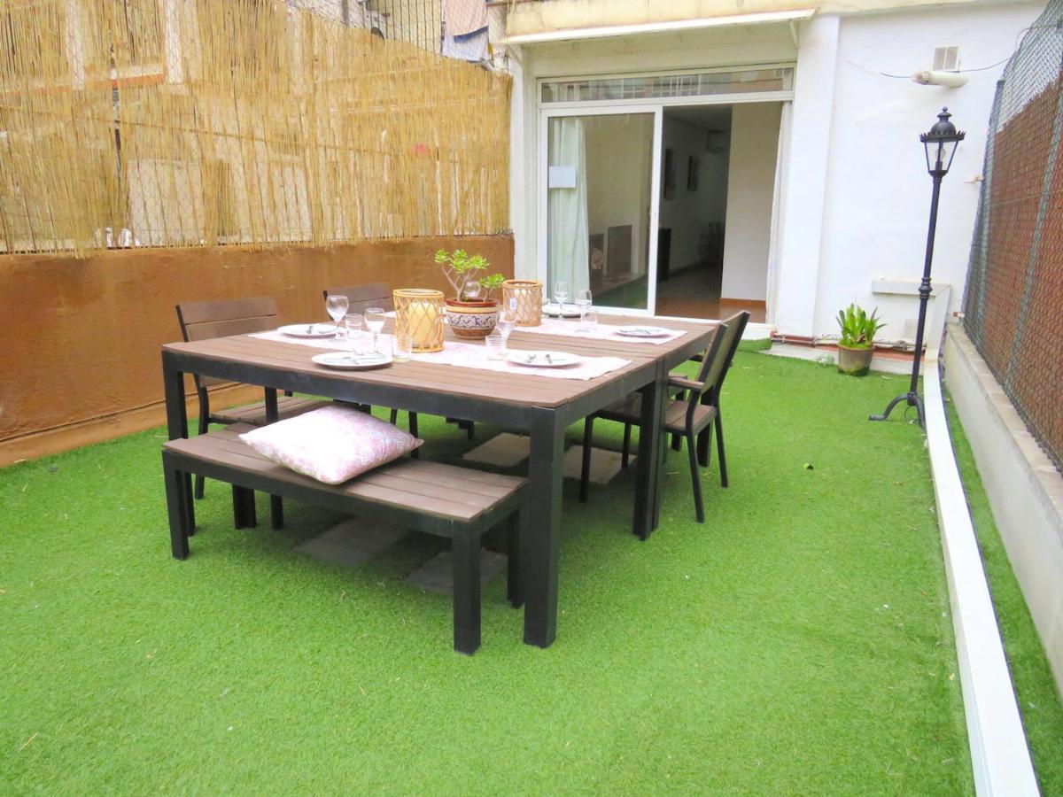 Stay U-Nique Apartments Urgell Барселона Екстериор снимка
