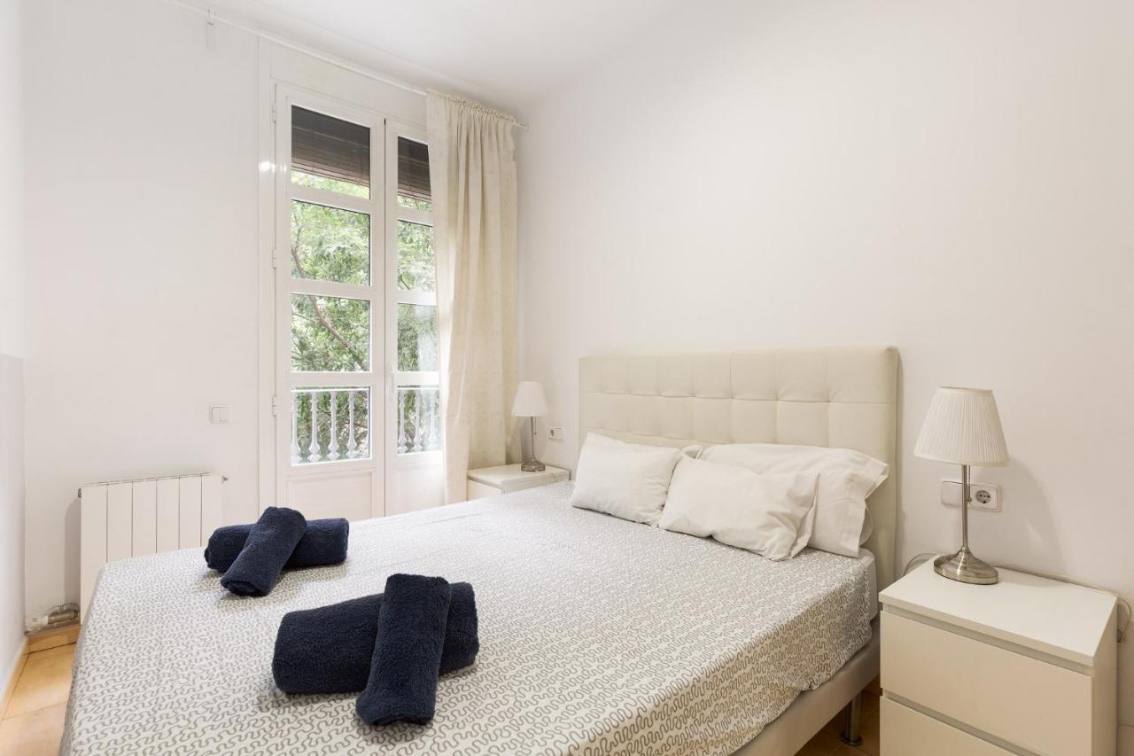 Stay U-Nique Apartments Urgell Барселона Екстериор снимка
