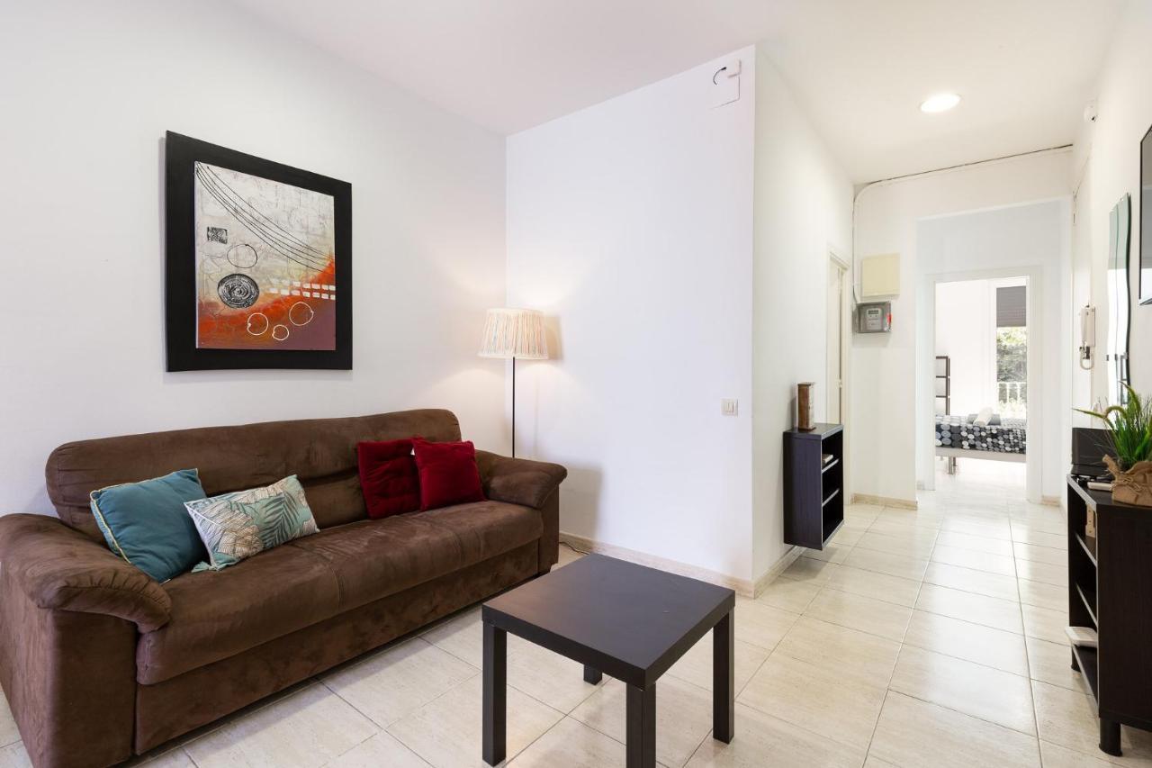 Stay U-Nique Apartments Urgell Барселона Екстериор снимка
