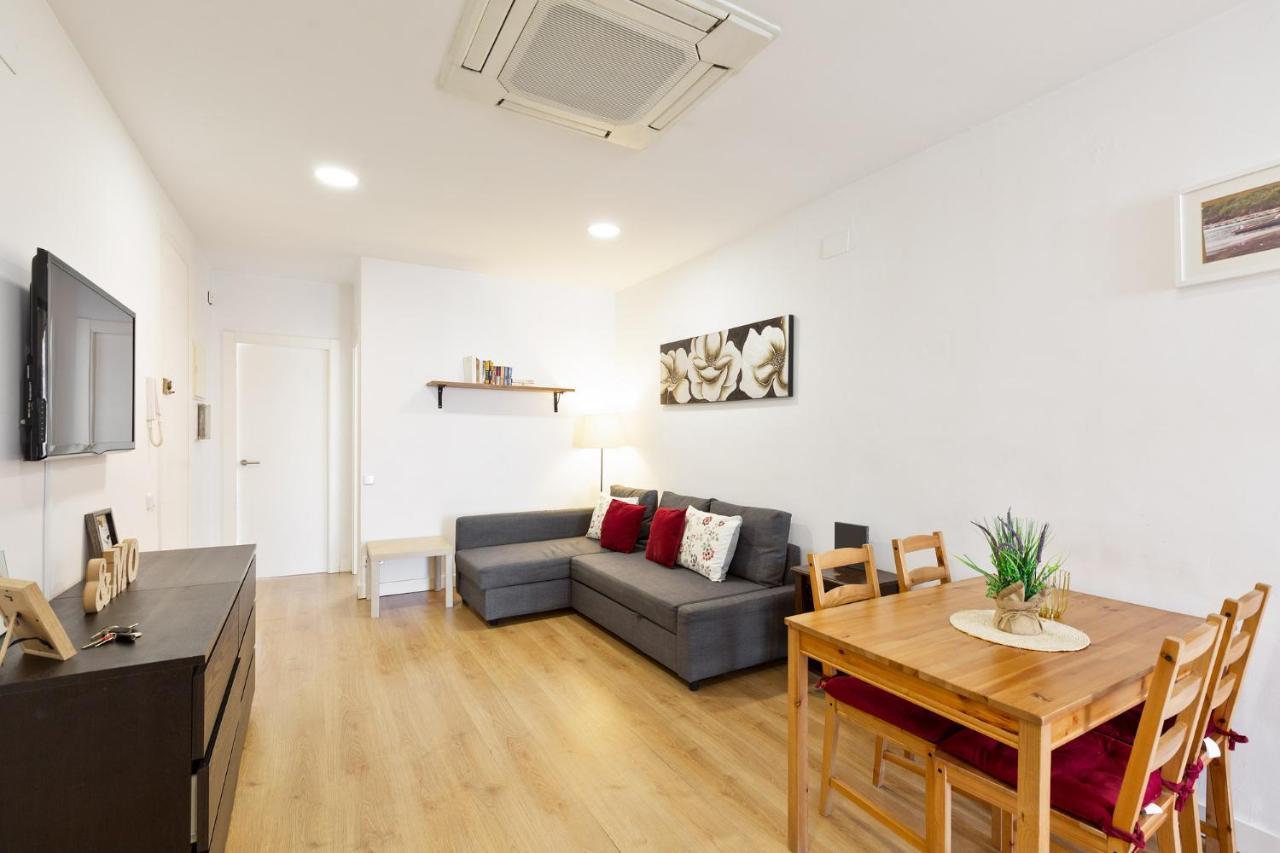 Stay U-Nique Apartments Urgell Барселона Екстериор снимка