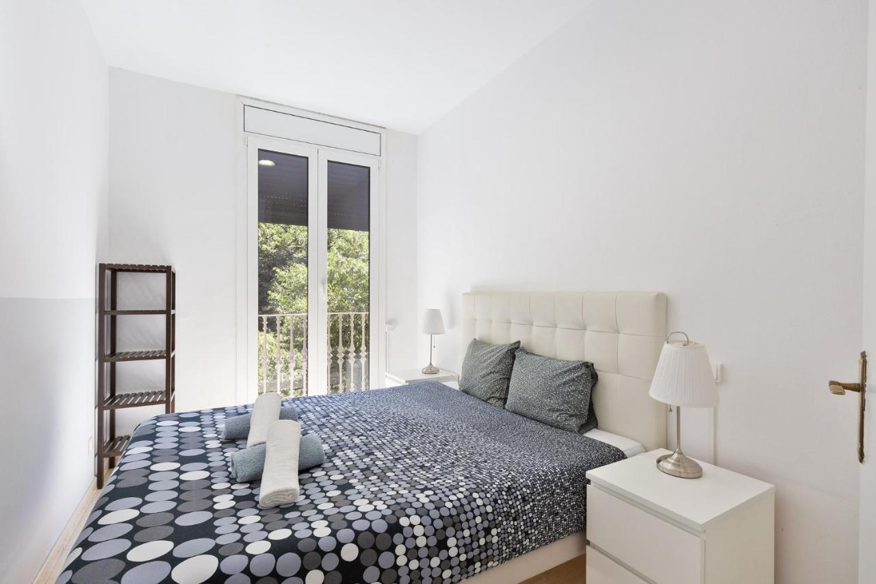 Stay U-Nique Apartments Urgell Барселона Екстериор снимка
