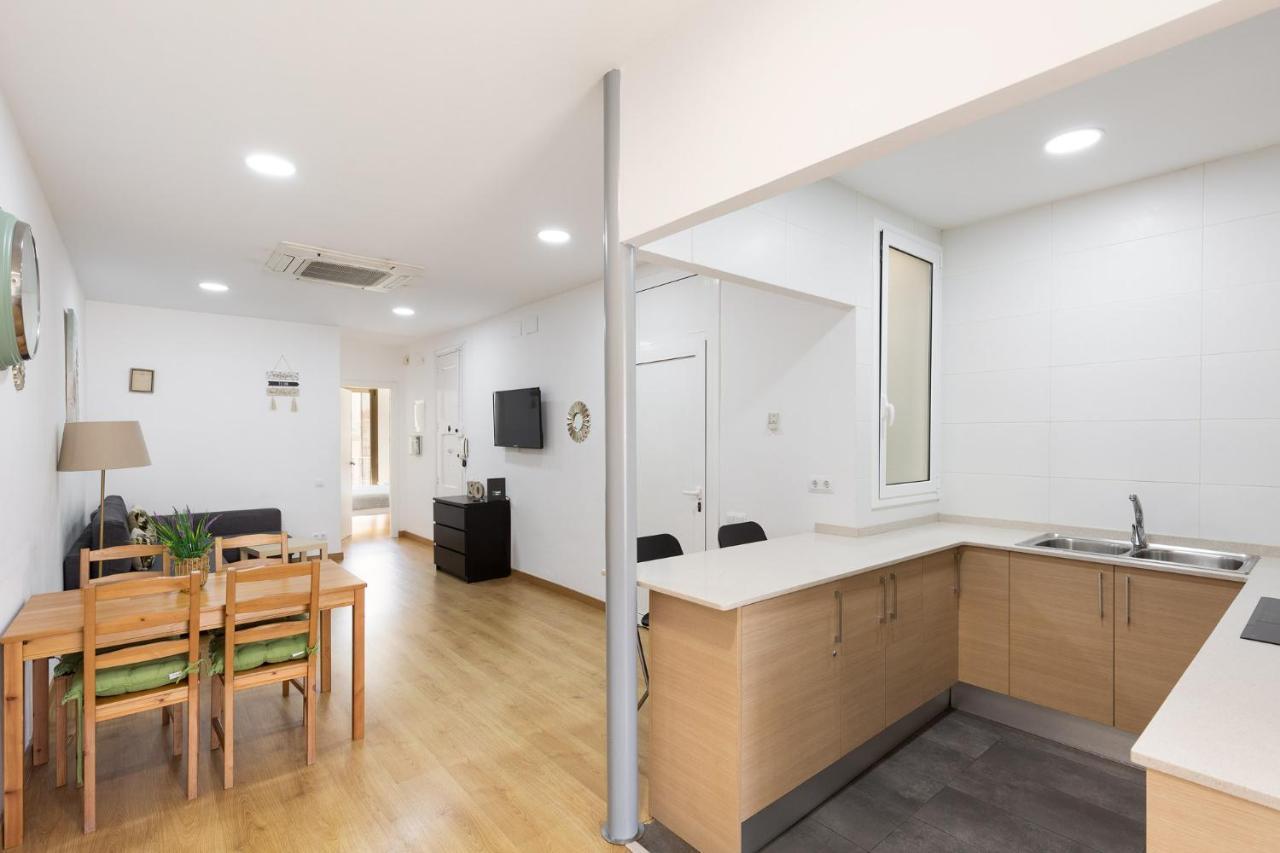 Stay U-Nique Apartments Urgell Барселона Екстериор снимка